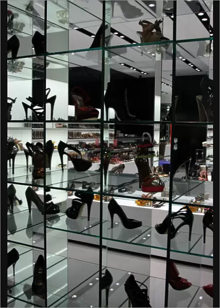 Shoe-shop interior EFC01_01_03_130_61356