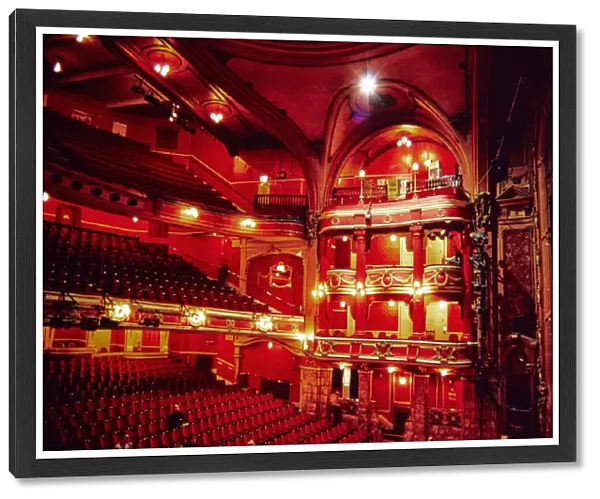 Bristol Hippodrome Theatre NWC01_01_1516