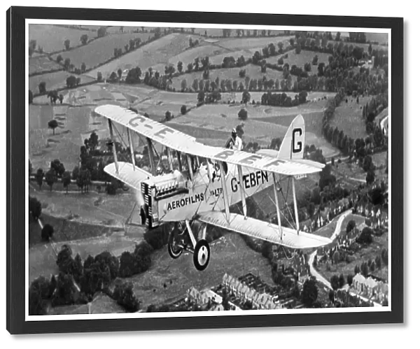 Aerofilms plane in flight AFL03_aerofilms_c325