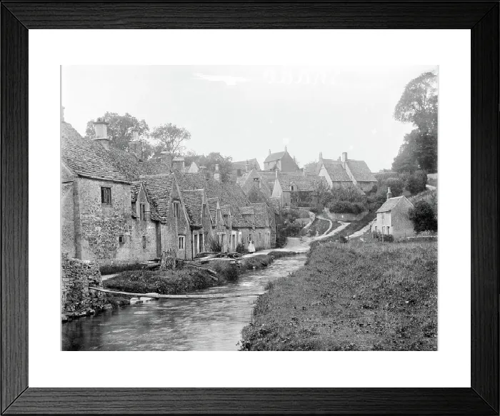 Framed Print : Arlington Row Print, Bibury Village Scene Framed Print : Arlington Row Print, Bibury Village Scene