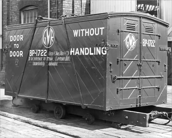 1. 5 ton door-to-door container, c. 1936