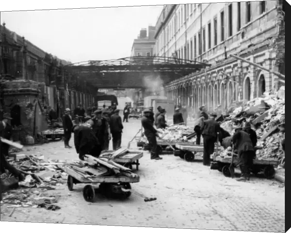 Bomb damage to Paddington Station in 1941