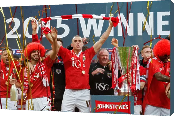Bristol City FC: Lifting the Johnstones Paint Trophy - 2-0 Victory over Walsall at Wembley