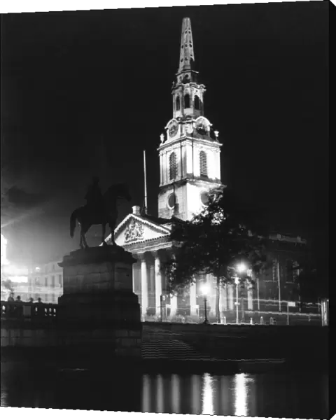 St-Martin-in the-Fields church, from Trafalgar Square