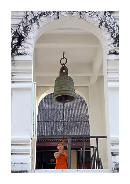 Buddhist Monk, Wat Chedi Luang temple, Chiang Mai