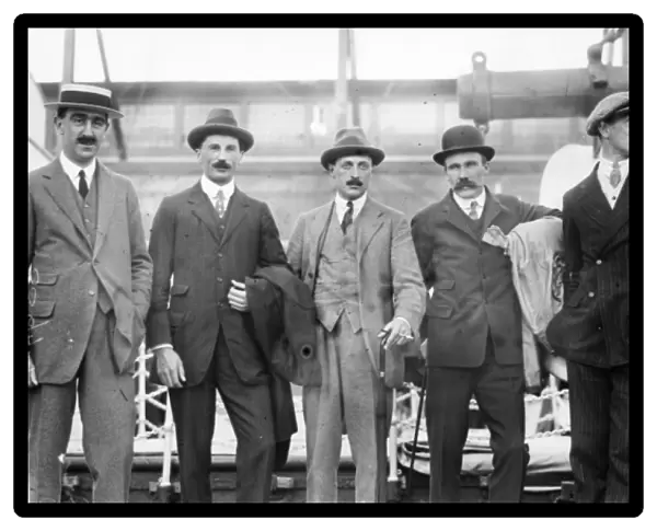 England polo team arrive in the USA, 1914