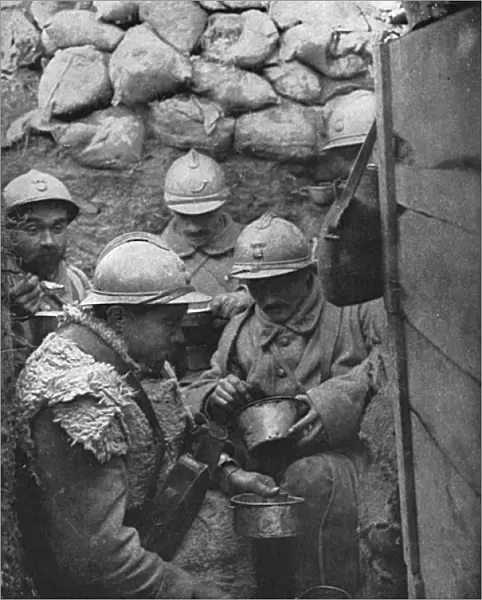 French soldiers eating in the trenches during World War I