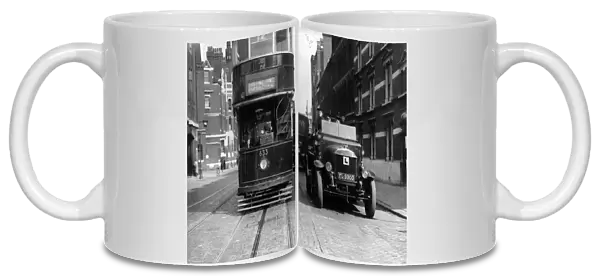LCC-LFB learner drivers on a London street