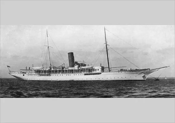 Lord Tredegars yacht converted to hospital ship, WW1