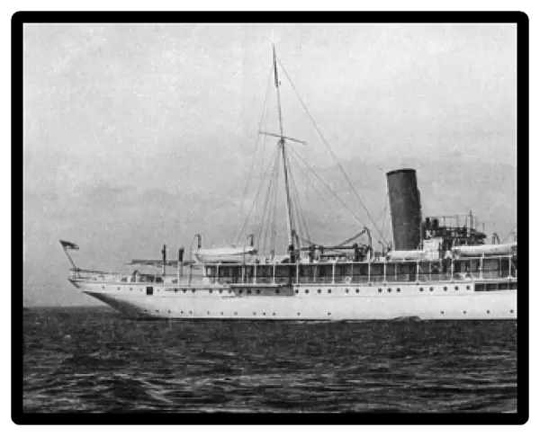 Lord Tredegars yacht converted to hospital ship, WW1