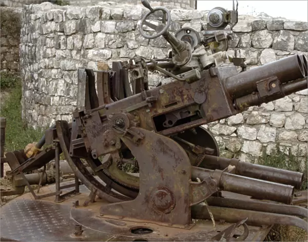 Cannon of the Second World War. Lekuresi Castle. Saranda. Al