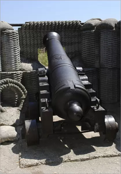 Cannon used to defend the city during the siege of Sevastopo