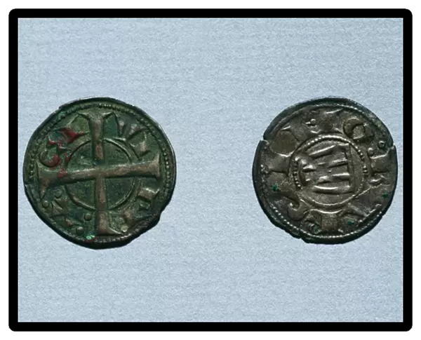Medieval coins. Left: Diner quatern. Reign of Alfonso I of C