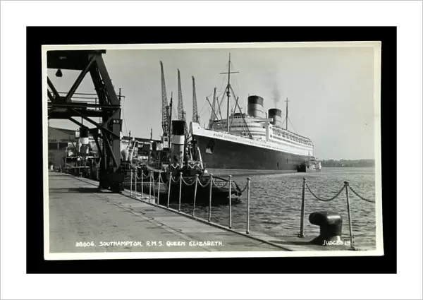 RMS Queen Elizabeth ocean liner at Southampton