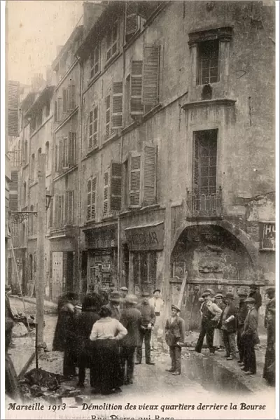 Demolition of houses in Rue de la pierre qui Rage, Marseille