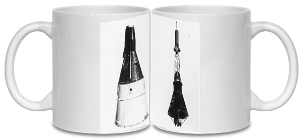 The Gemini, left, and Mercury spacecraft compared
