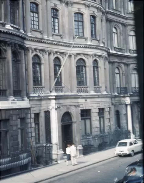 No. 4 Hamilton Place - new fifth floor c. 1960