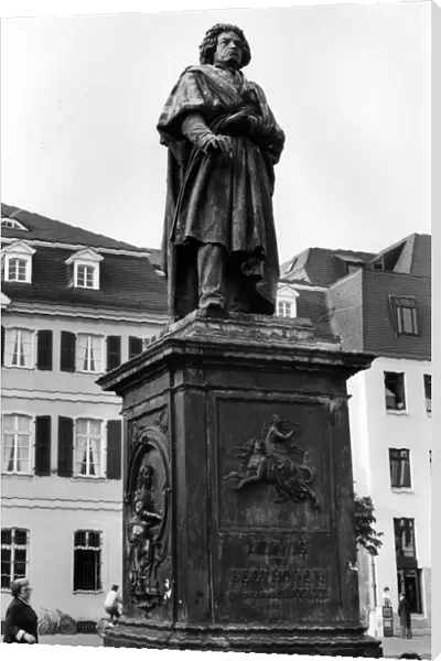 Statue to Ludwig van Beethoven, Bonn, Germany