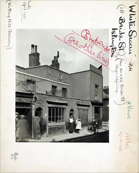 Photograph of White Swan PH, Barnsbury, London