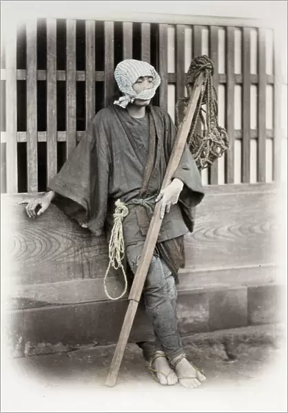 1860s Japan - portrait of a porter Felice or Felix Beato (1832 - 29 January 1909)