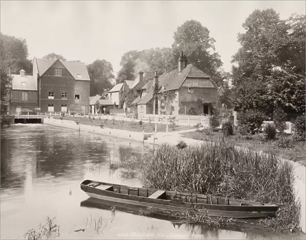 Vintage 19th century photograph: Whitchurch Mill and cottages