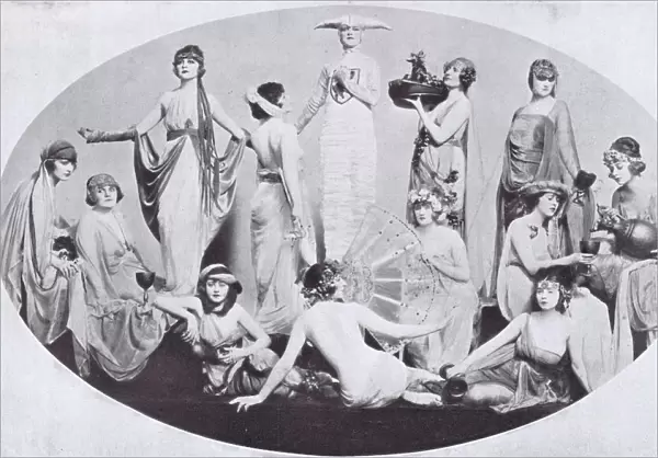 A tableau vivant arranged by Ben Ali Haggin from the Ziegfeld Follies of 1919, New Amsterdam Theatre, New York. Produced by Florenz Ziegfeld Date: 1919
