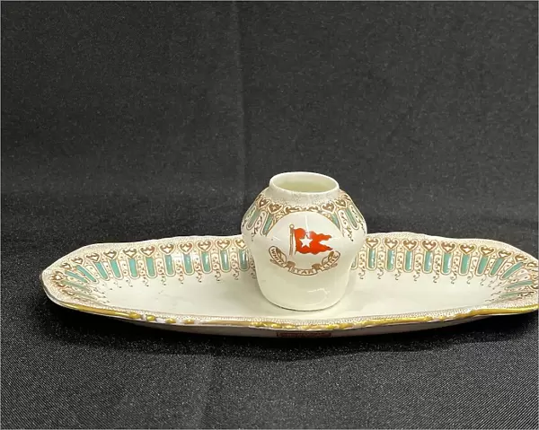White Star Line, Stonier Wisteria toothpick holder and base