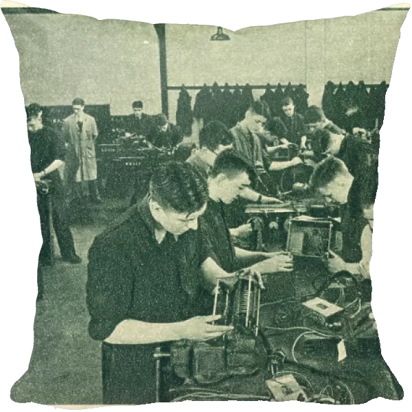 WW2 - R. A. F. Wireless Operator Workshop