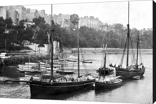 Tenby Harbour early 1900s