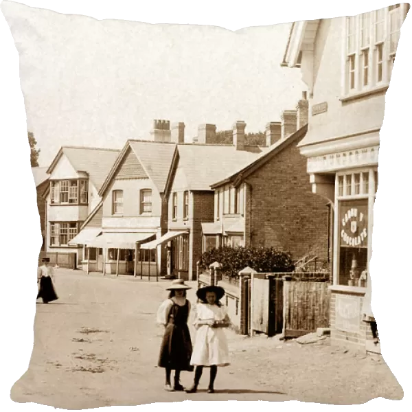 Milford on Sea High Street early 1900s