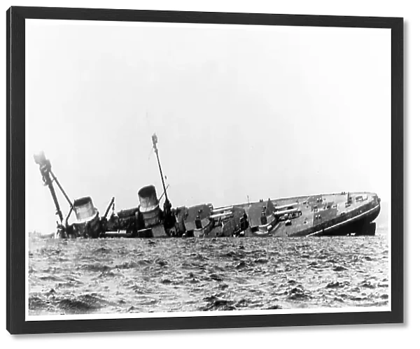 Scapa Flow, Battle cruiser Derfflinger sinking