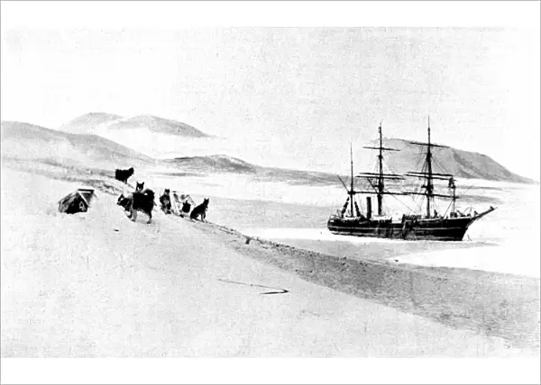 PRS Discovery frozen in the ice, Antarctica, 1903