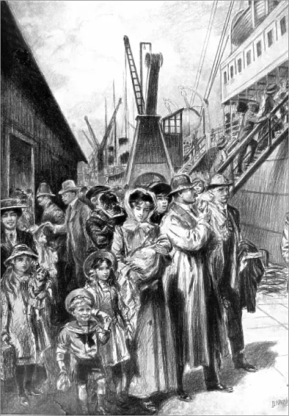 Emigrants embarking at the Royal Albert Docks, London, 1911