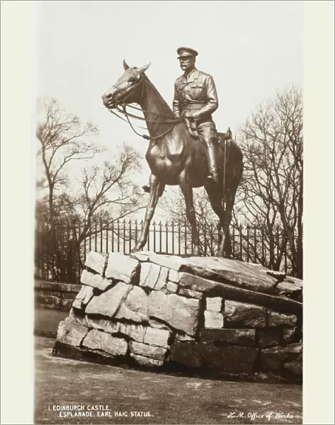 Statue of Field Marshal Haig - Edinburgh Castle
