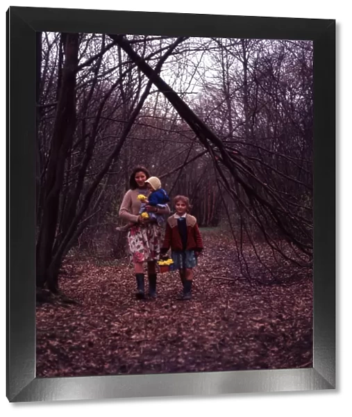 Gipsy family walking through a wood, Surrey