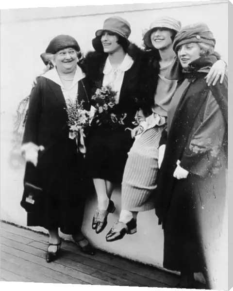 The Dolly Sisters about to return to London, New York