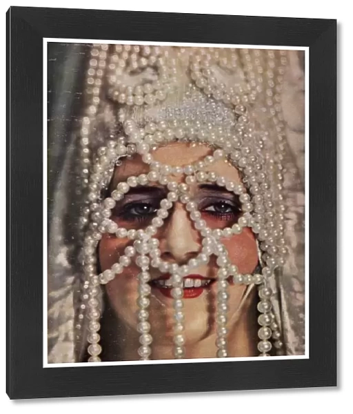 Portrait of Suzy Beryl in Coeurs En Folie at the Folies Berg