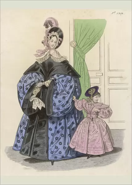 Costume  /  Girl & Mum 1835
