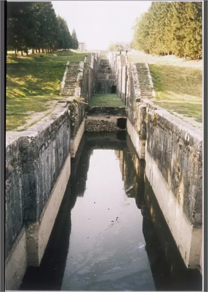 Canal De Loing - 3