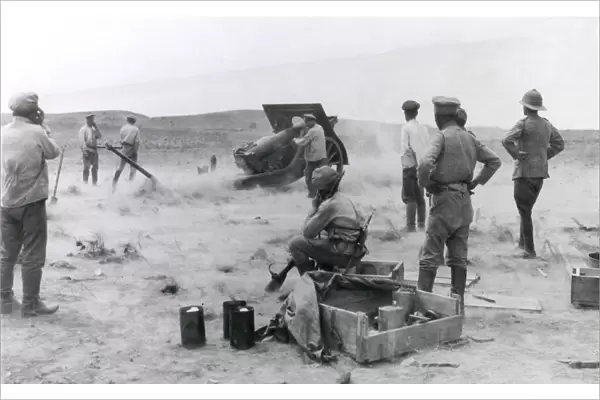 Gunners during the defence of Baku, Armenia, WW1