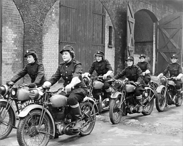 NFS women in dispatch rider training, WW2