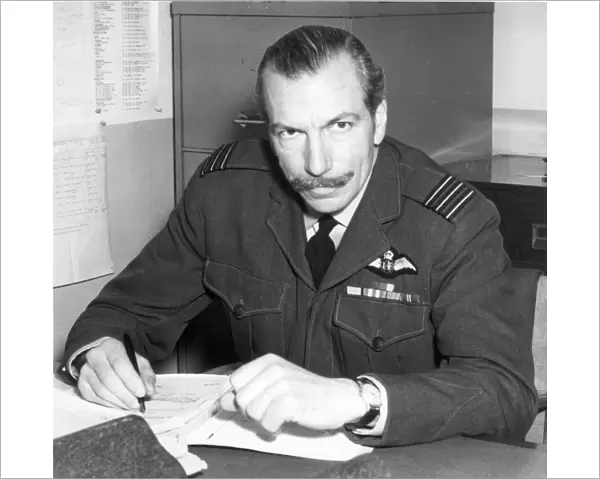 Wing Commander Kenneth Horatio Wallis MBE