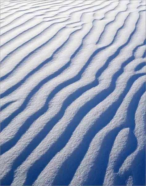Sand Dune - structures of a white gypsum dune - White Sands National Monument - New Mexico - USA