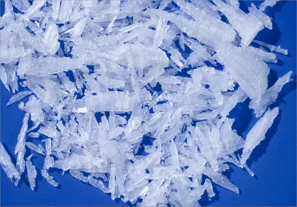 Potassium nitrate crystals