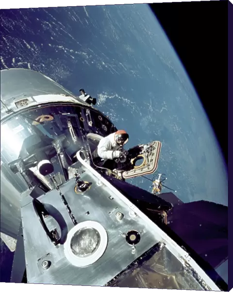 Apollo 9 docked command module in orbit C014  /  4702