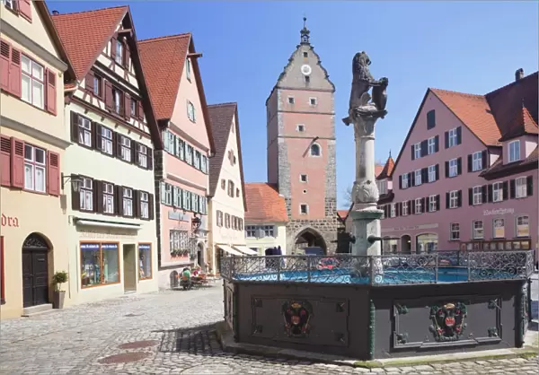 Fountain at the marketplace with Wornitz Turm Tower, Dinkelsbuhl, Romantic Road (Romantische Strasse), Franconia, Bavaria, Germany, Europe