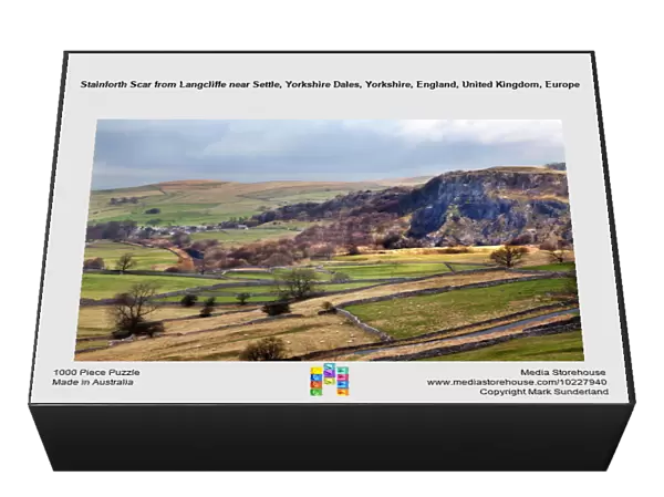 Stainforth Scar from Langcliffe near Settle, Yorkshire Dales, Yorkshire, England, United Kingdom, Europe