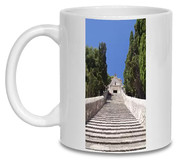 Stairway to calvary with chapel, Pollenca, Majorca (Mallorca), Balearic Islands (Islas Baleares), Spain, Mediterranean, Europe