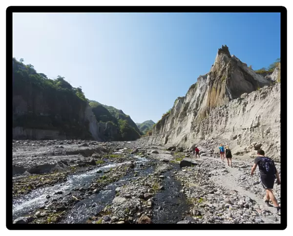 Trekking, Pinatubo volcano, Luzon, Philippines, Southeast Asia, Asia