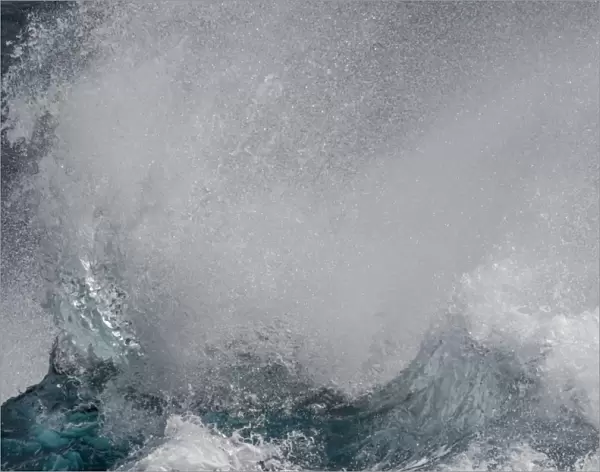 High seas breaking in English Strait, South Shetland Islands, Antarctica, Polar Regions